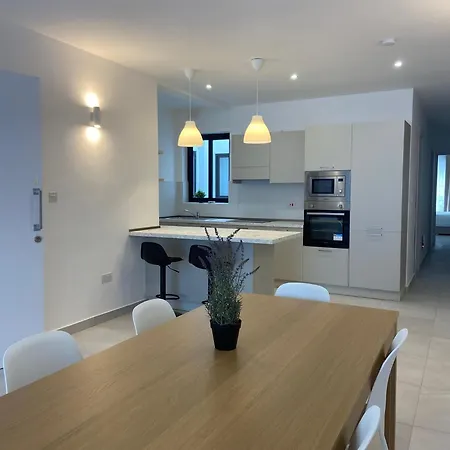 Swieqi Malaika New 3 شقة *