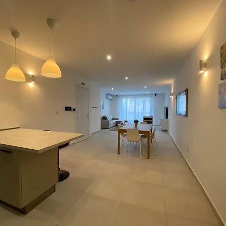 Swieqi Malaika New 3 شقة Is-Swieqi